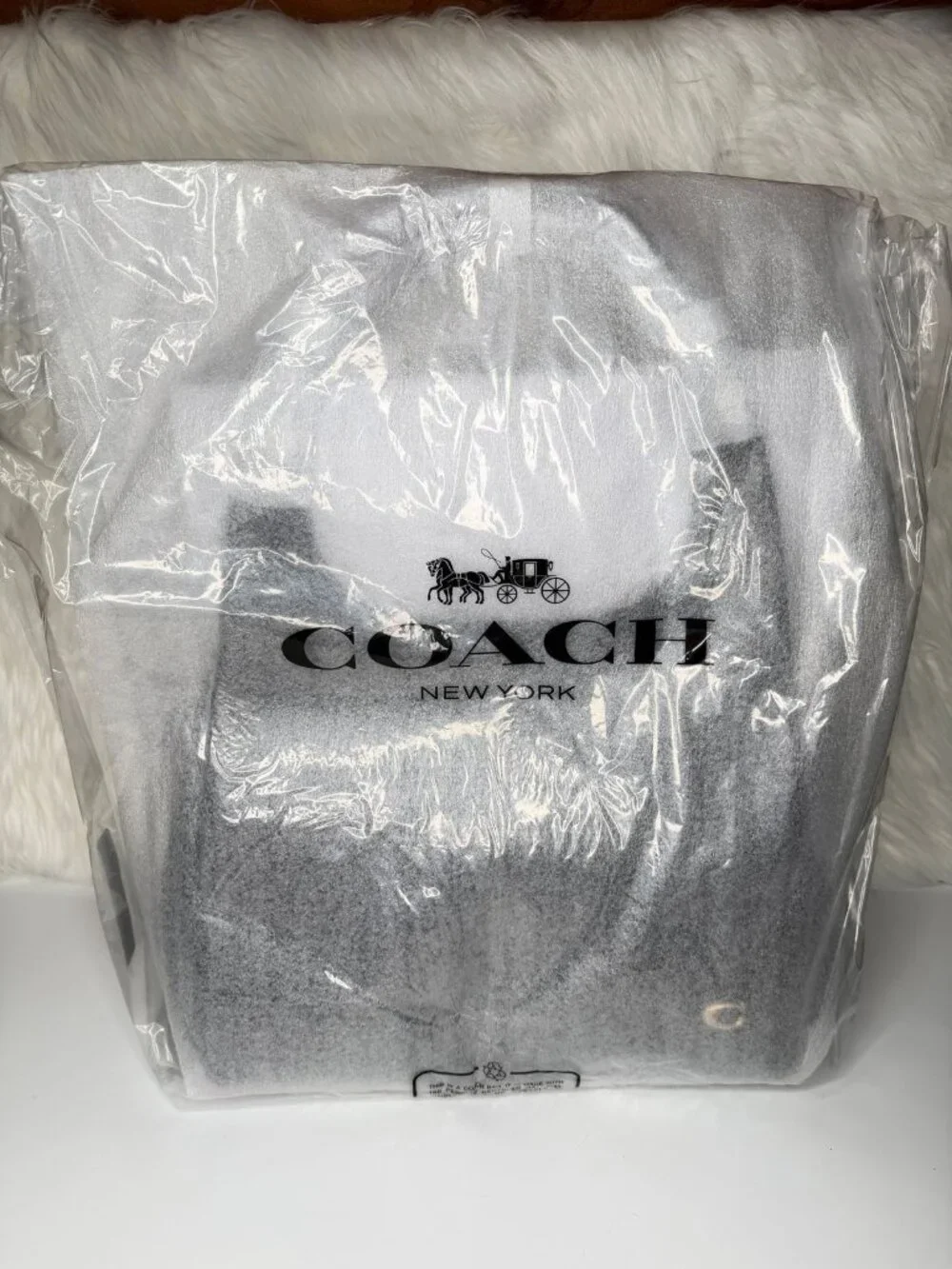 Coach Women’s Lana Large Leather Shoulder Bag - Brass/Black